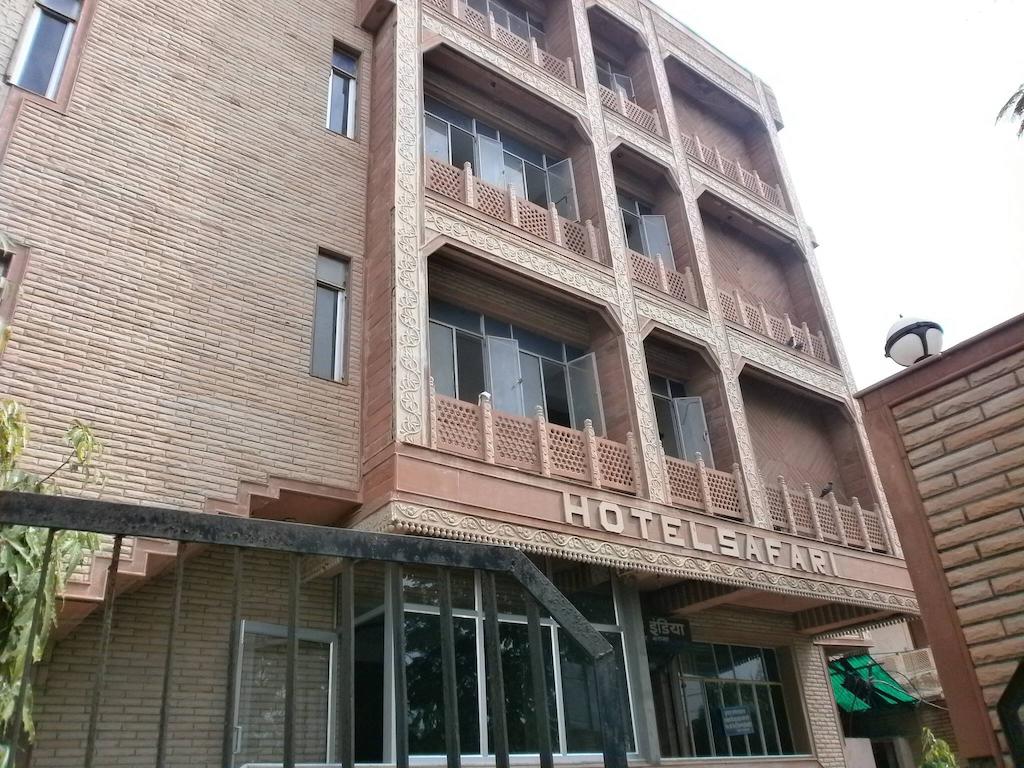 Safari Hotel