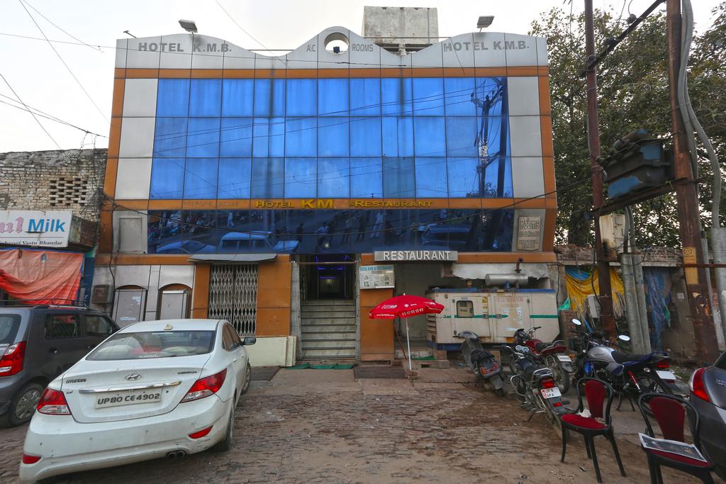 K M B Hotel