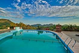 Sterling Mount Abu Hotel
