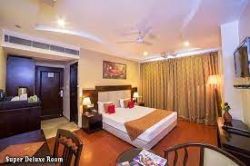 Gold Leaf Hotel 