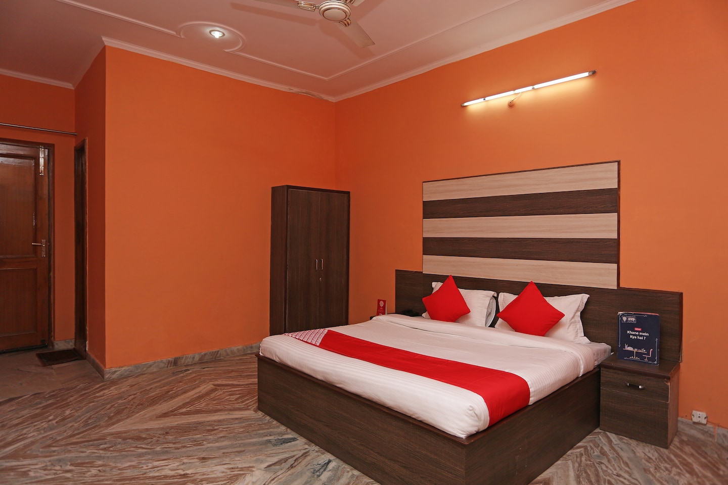 Krishna Greens Hotel